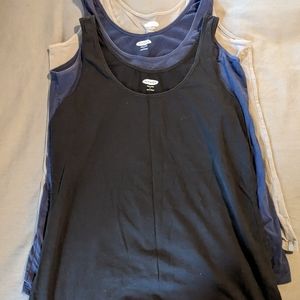 Old Navy First Layer tanks Sz L
